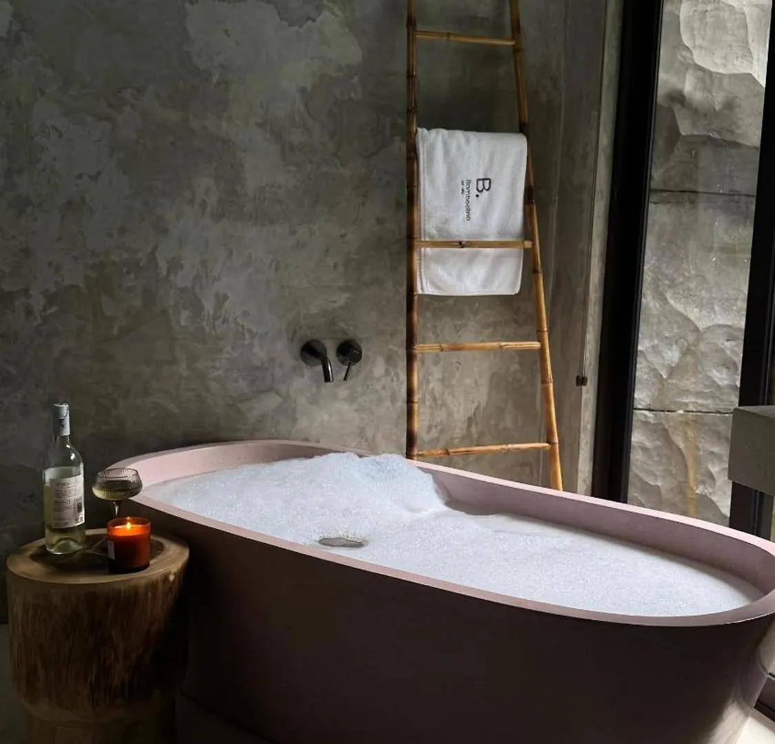 Bamboolina Jungle Villa - A Unique Retreat With Artistic Charm With River Access Ubud   Ubud (Bali)