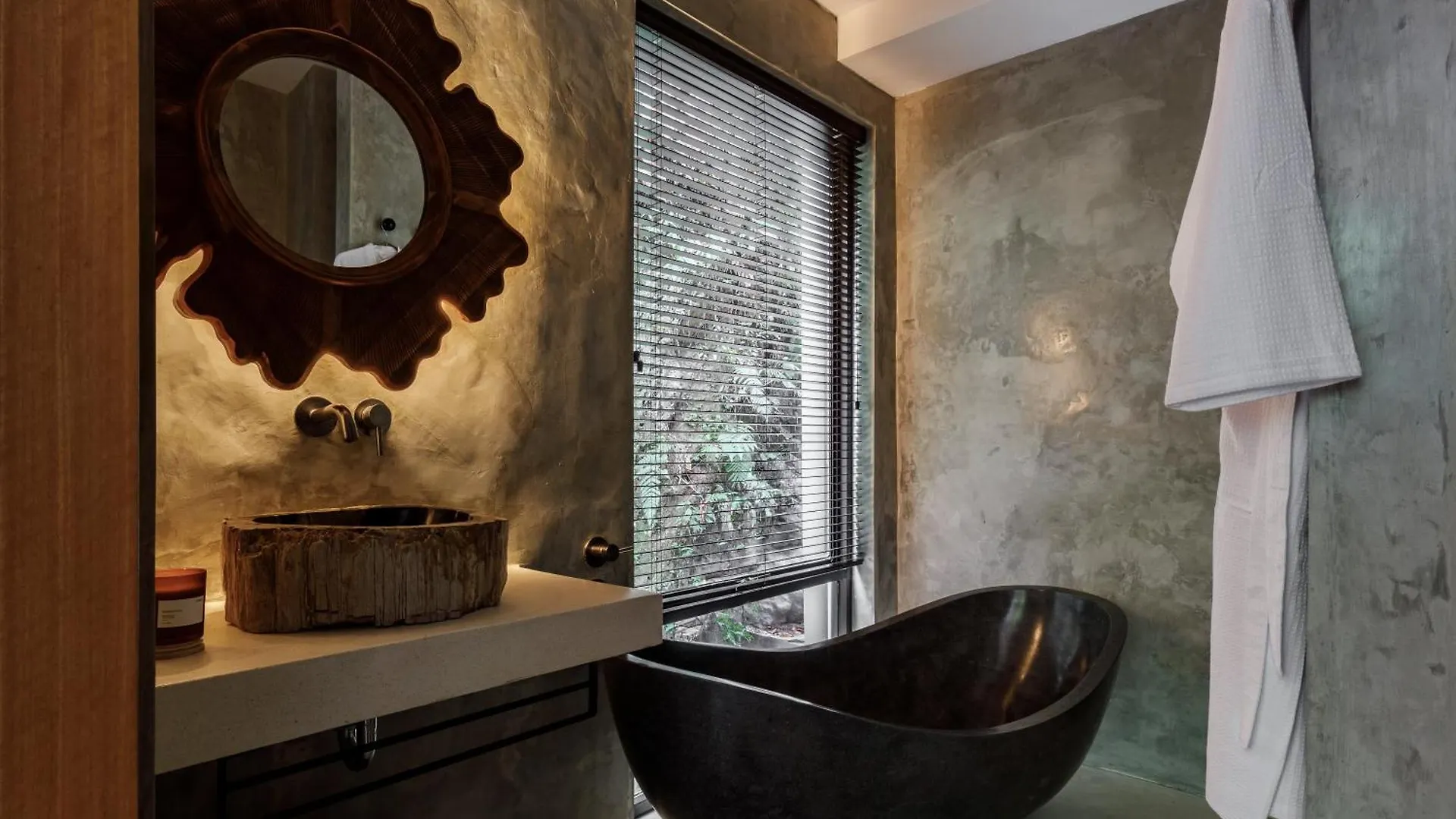 Bamboolina Jungle Villa - A Unique Retreat With Artistic Charm With River Access Ubud  Indonesia